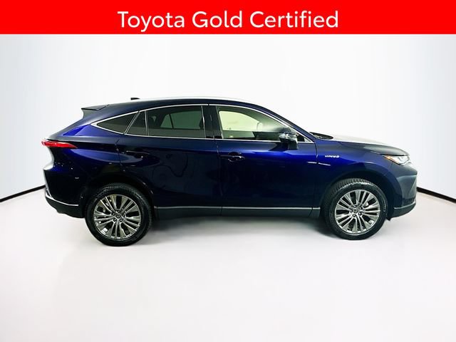 Certified 2021 Toyota Venza XLE w/ Softex Package AWD/4WD image 9
