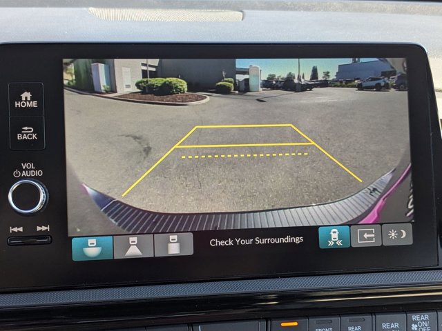 New 2026 Honda Odyssey Touring image 14