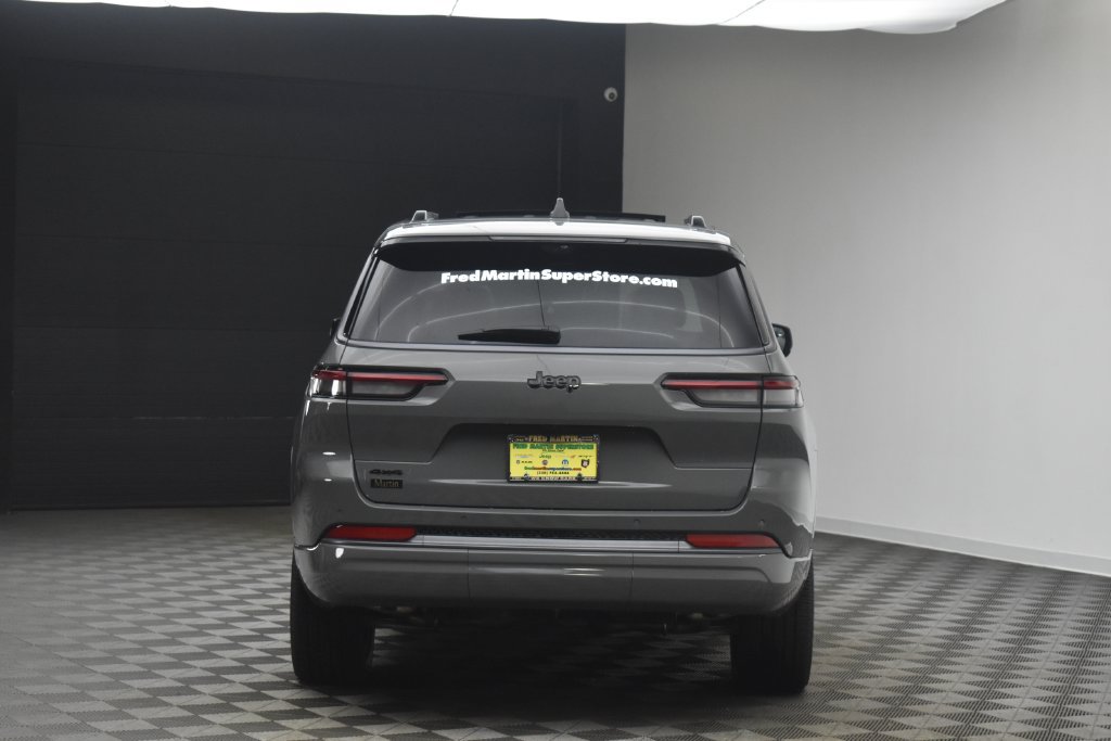 New 2027 Jeep Grand Cherokee L Limited AWD/4WD image 12