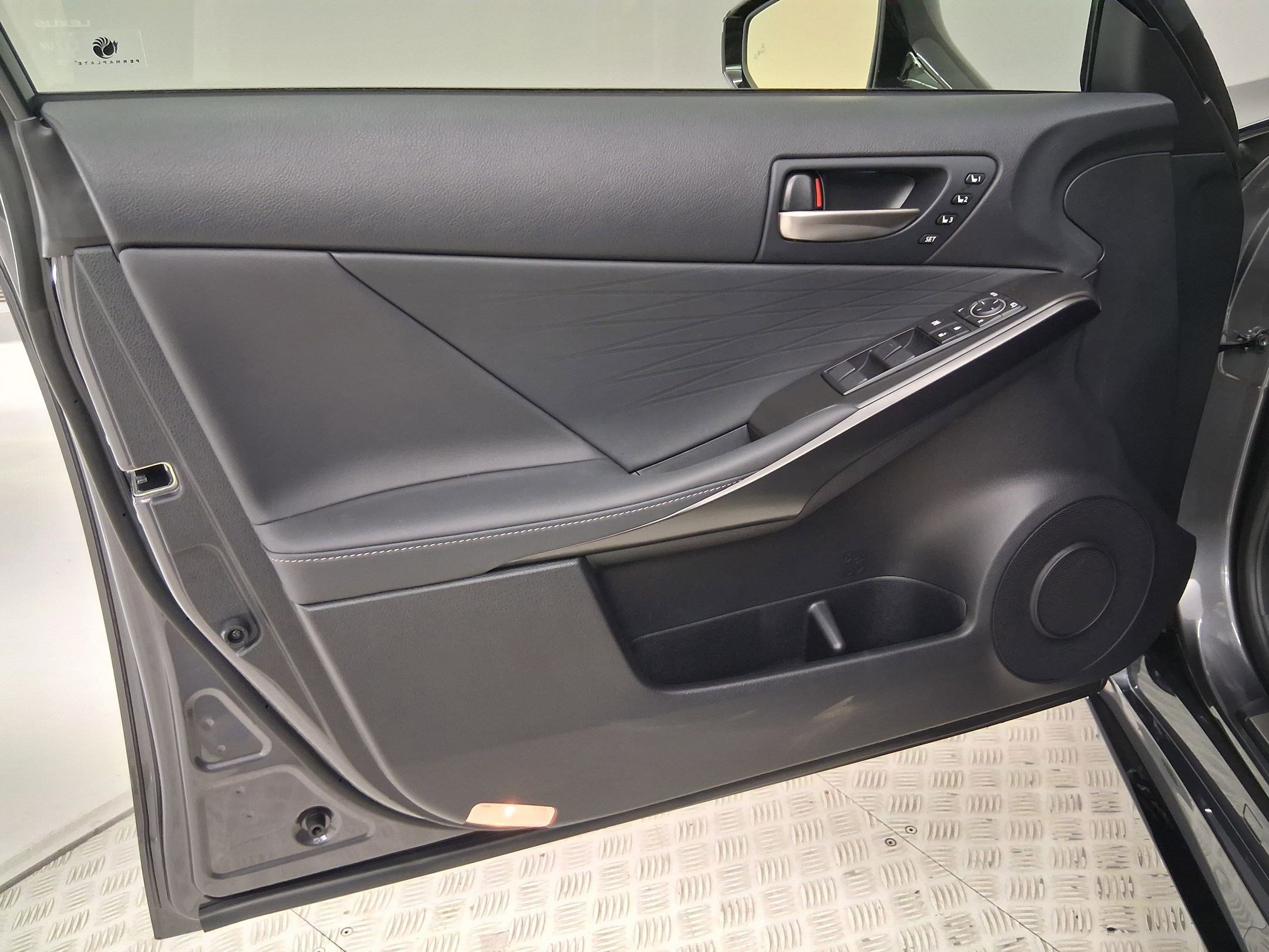 Used 2025 Lexus IS 350 F Sport w/ Navigation Package RWD image 12
