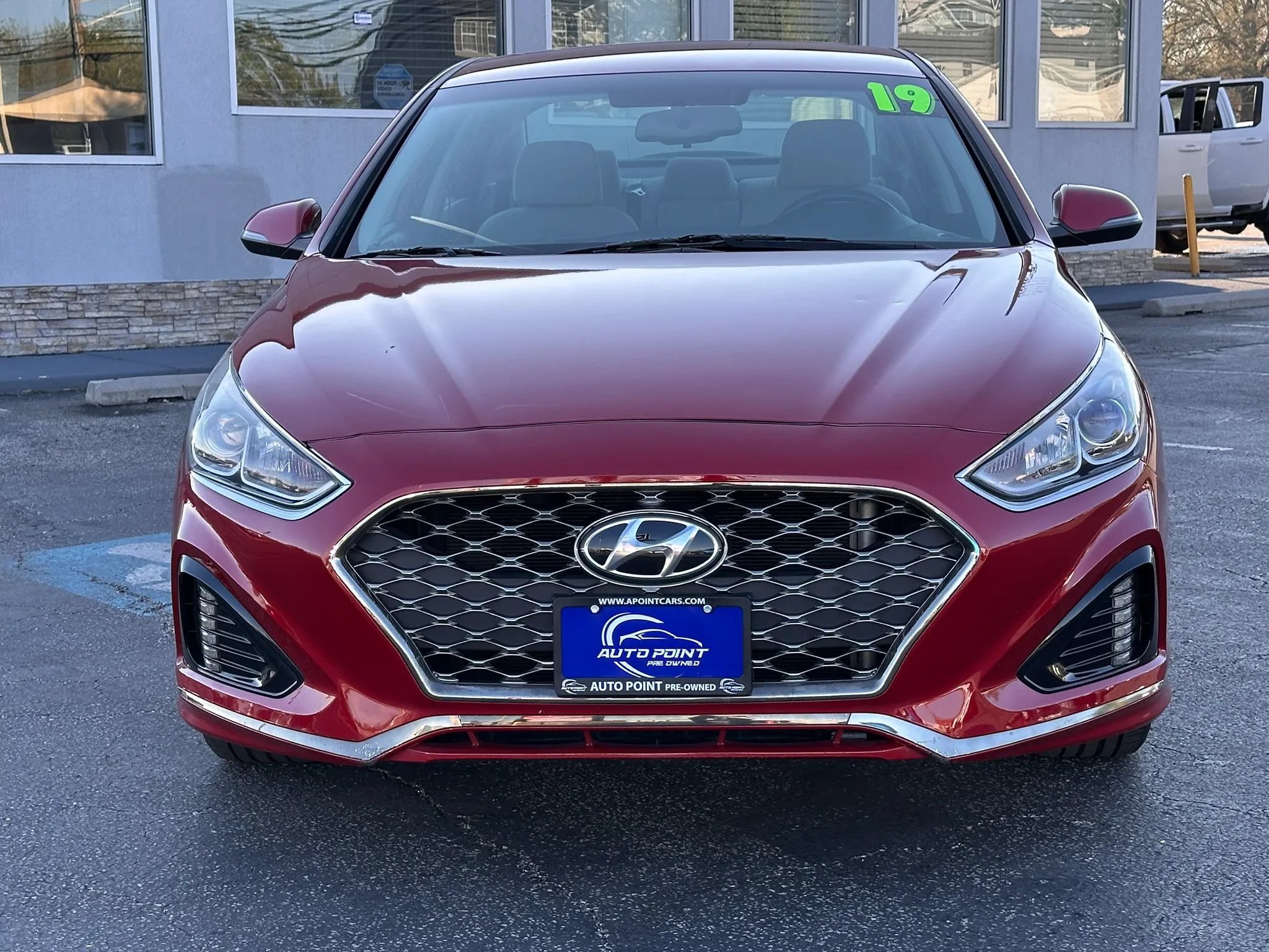 Used 2019 Hyundai Sonata SEL FWD image 2
