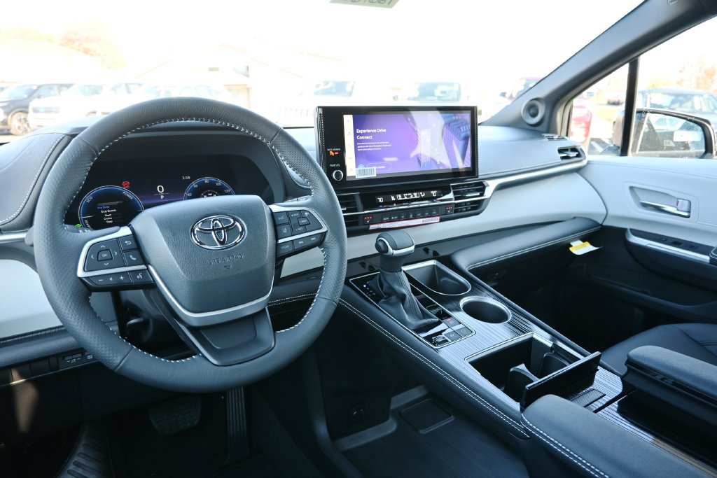 New 2026 Toyota Sienna XSE AWD/4WD image 23
