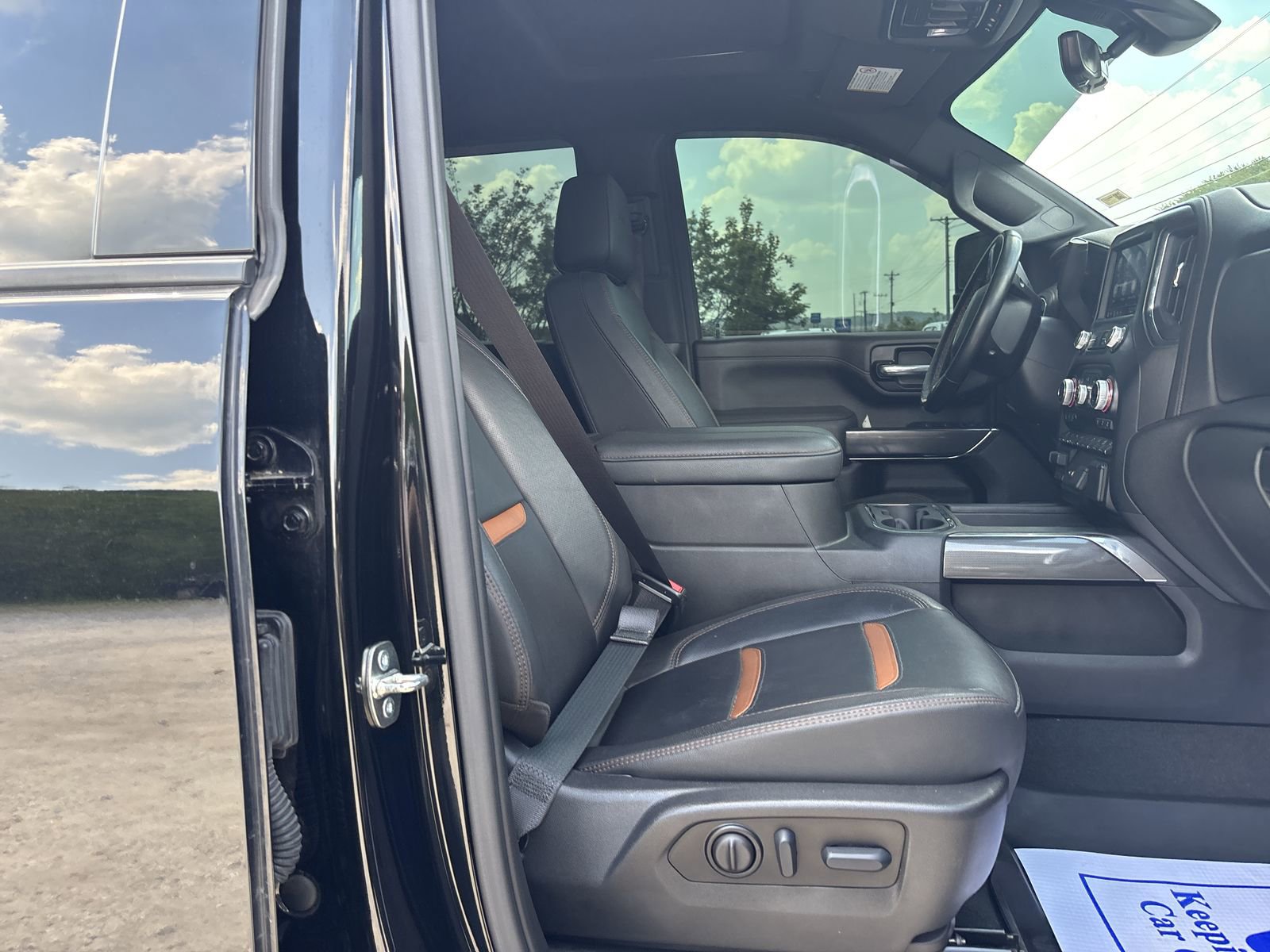 Used 2023 GMC Sierra 3500 AT4 w/ AT4 Premium Plus Package AWD/4WD image 24