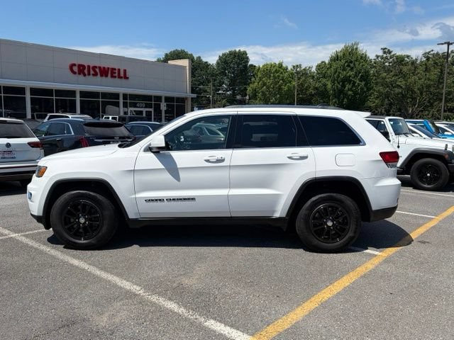 Used 2020 Jeep Grand Cherokee Laredo AWD/4WD image 4