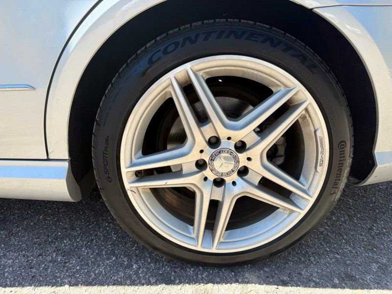 Used 2011 Mercedes-Benz E 350 4MATIC image 9