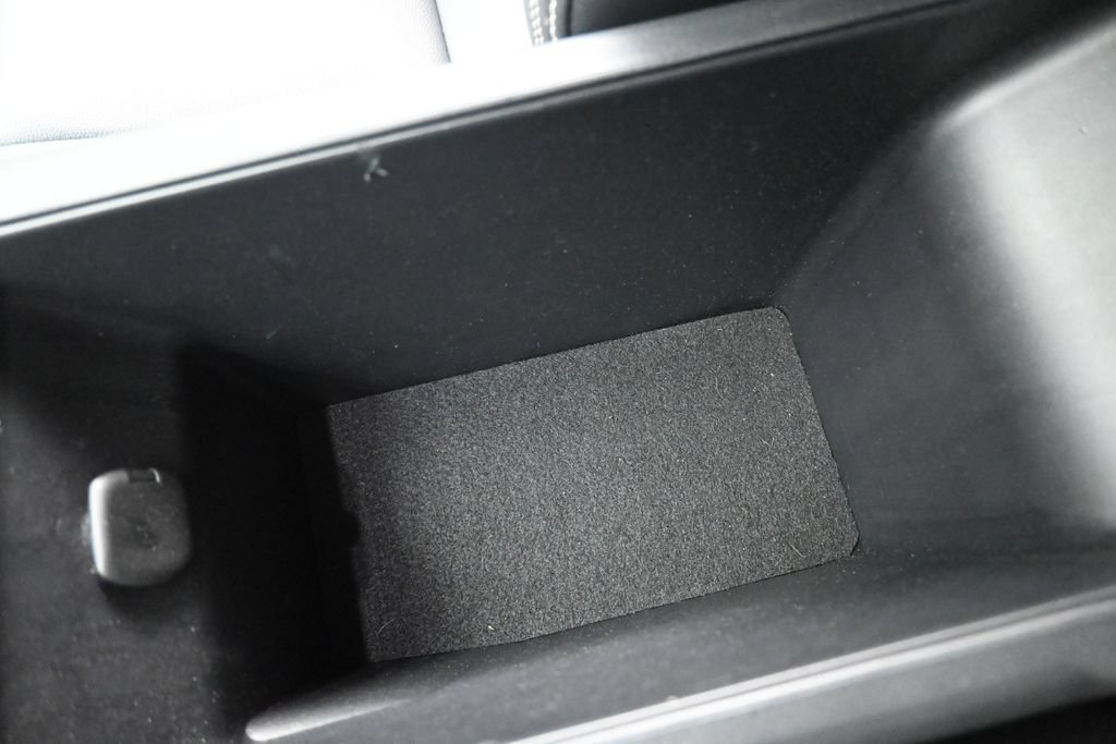 Used 2025 Toyota Camry SE FWD image 34