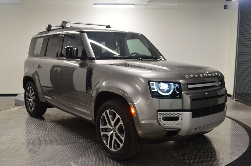 Used 2022 Land Rover Defender 110 XS Edition AWD/4WD image 9