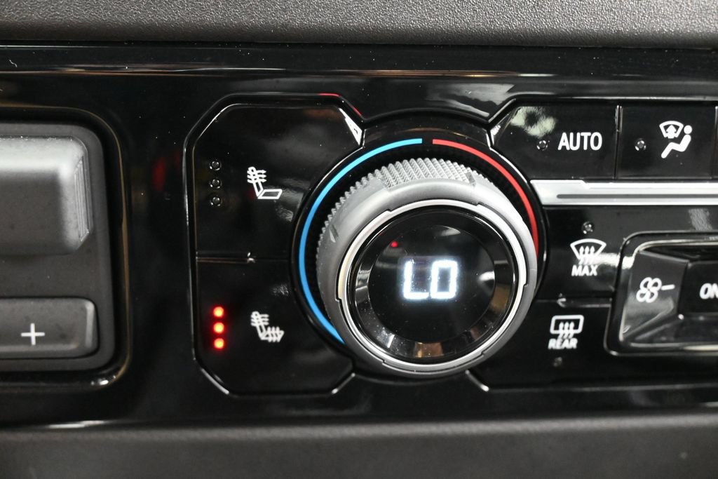 Used 2024 Chevrolet Silverado 1500 LT RWD image 22