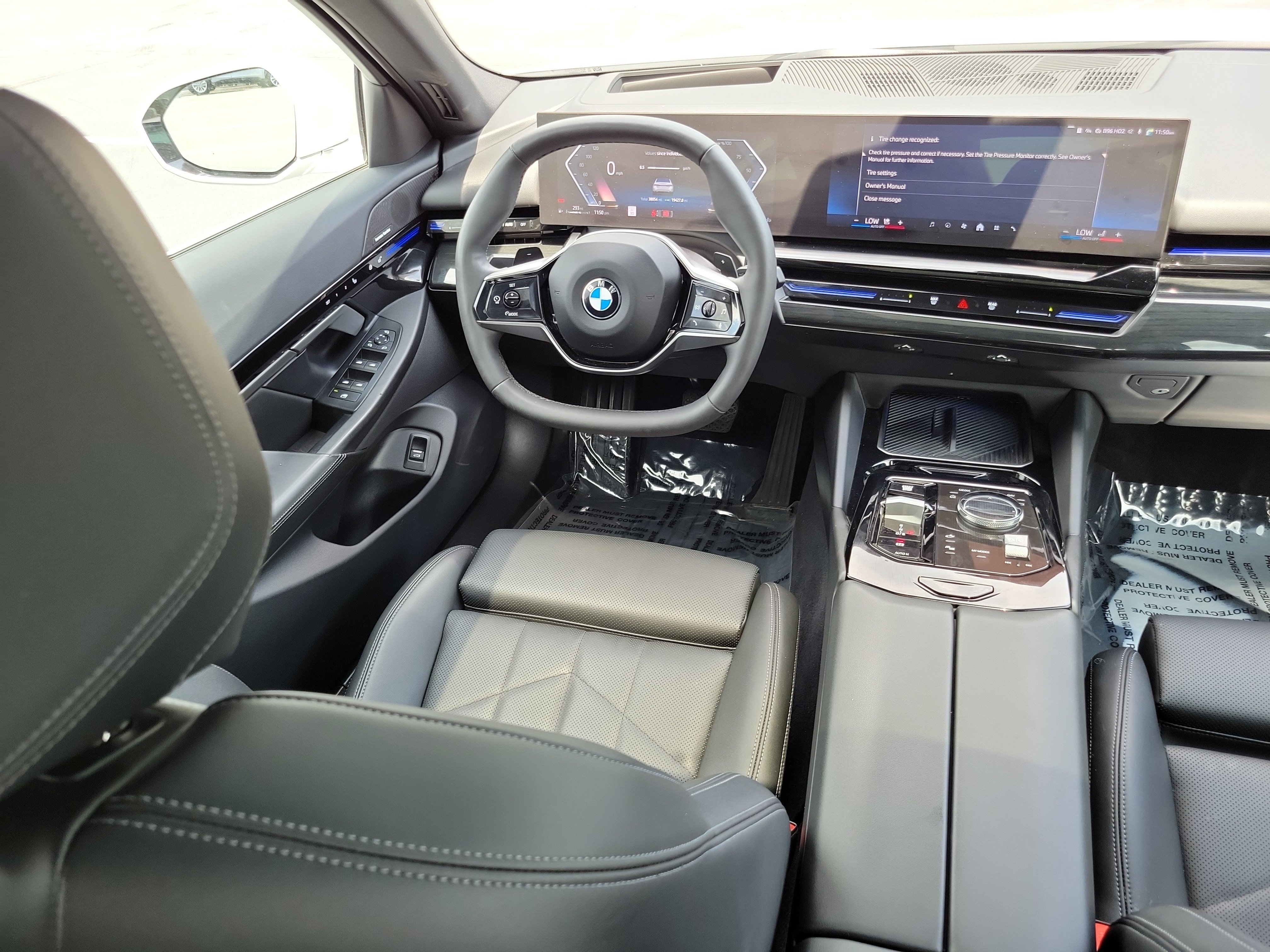 Used 2024 BMW 530i xDrive AWD/4WD image 16