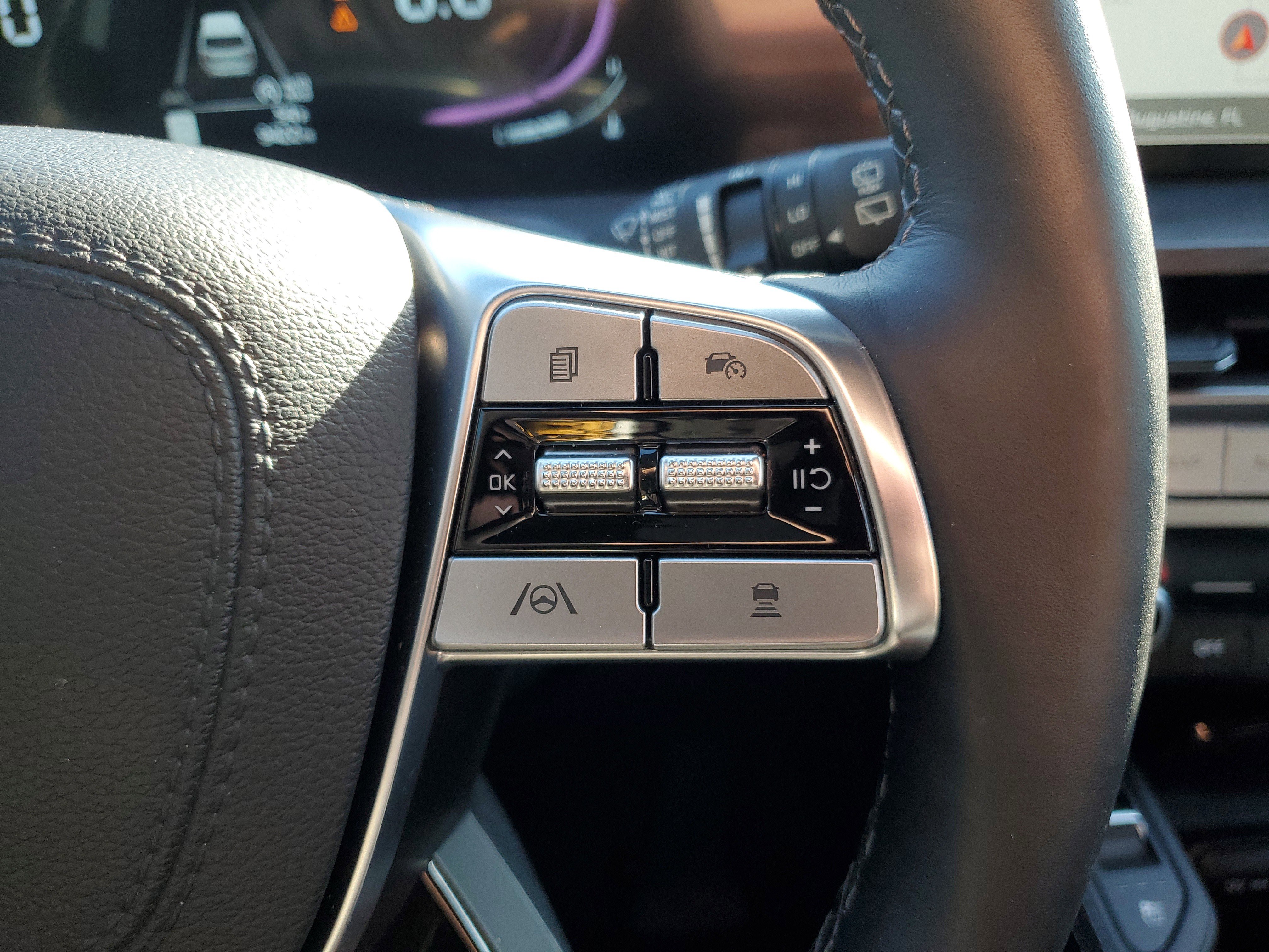 Certified 2025 Kia Telluride AWD image 29