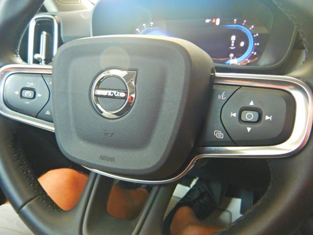 Used 2025 Volvo XC40 B5 Plus AWD/4WD image 20