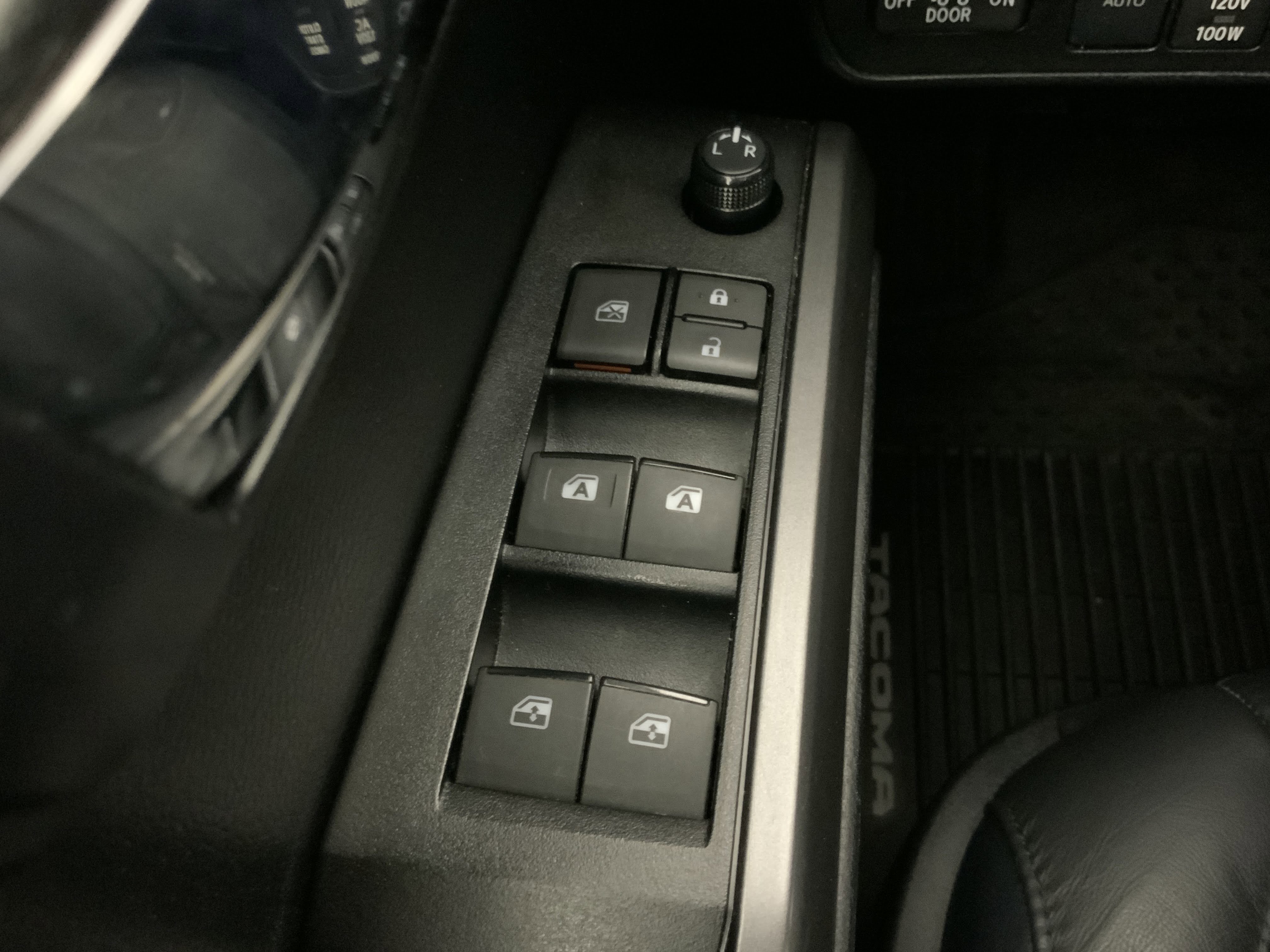 Used 2021 Toyota Tacoma SR image 10