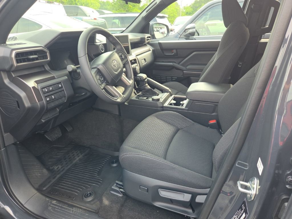 Used 2026 Toyota 4Runner SR5 RWD image 3