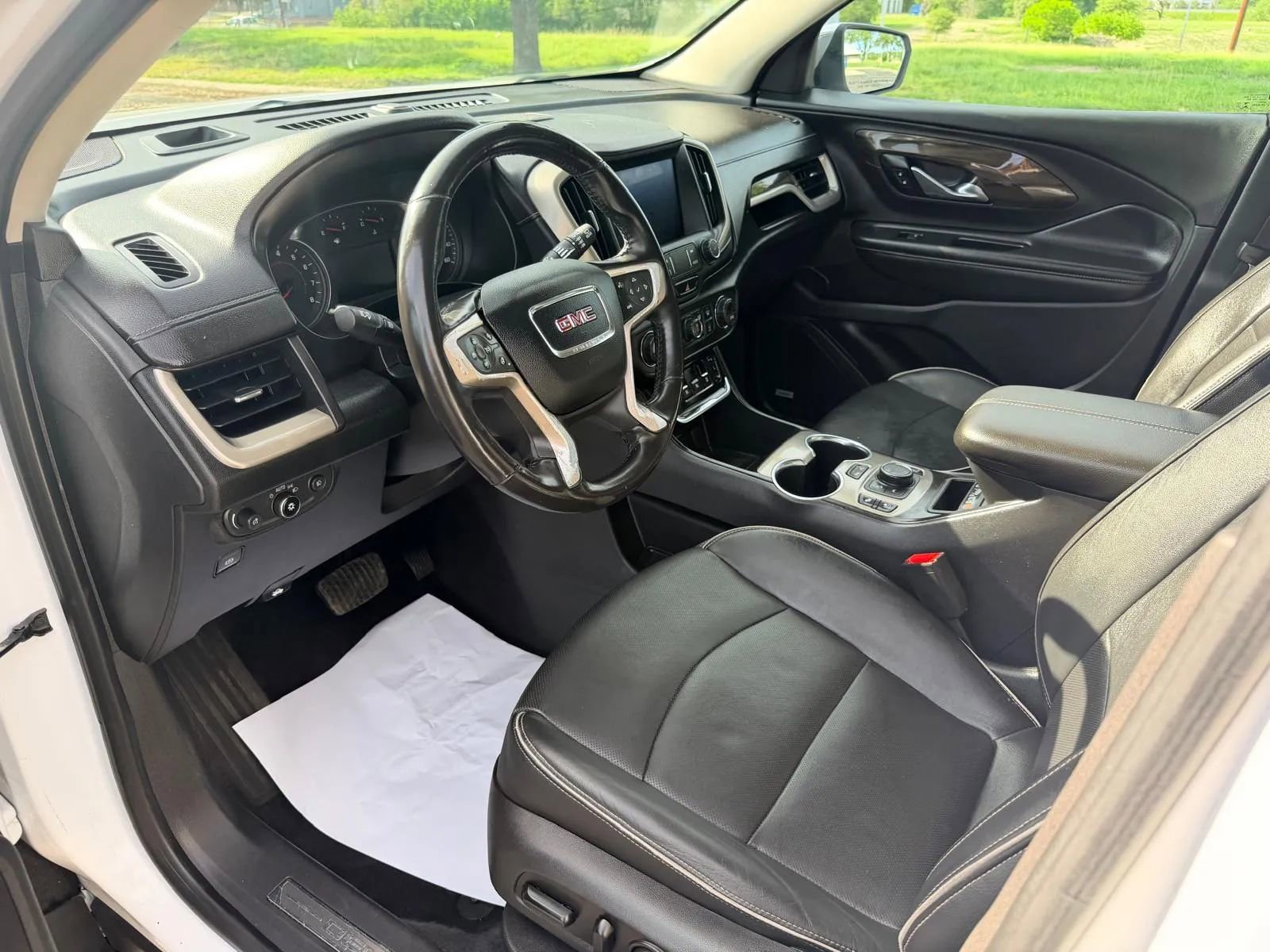 Used 2019 GMC Terrain Denali w/ Advanced Safety Package AWD/4WD image 16