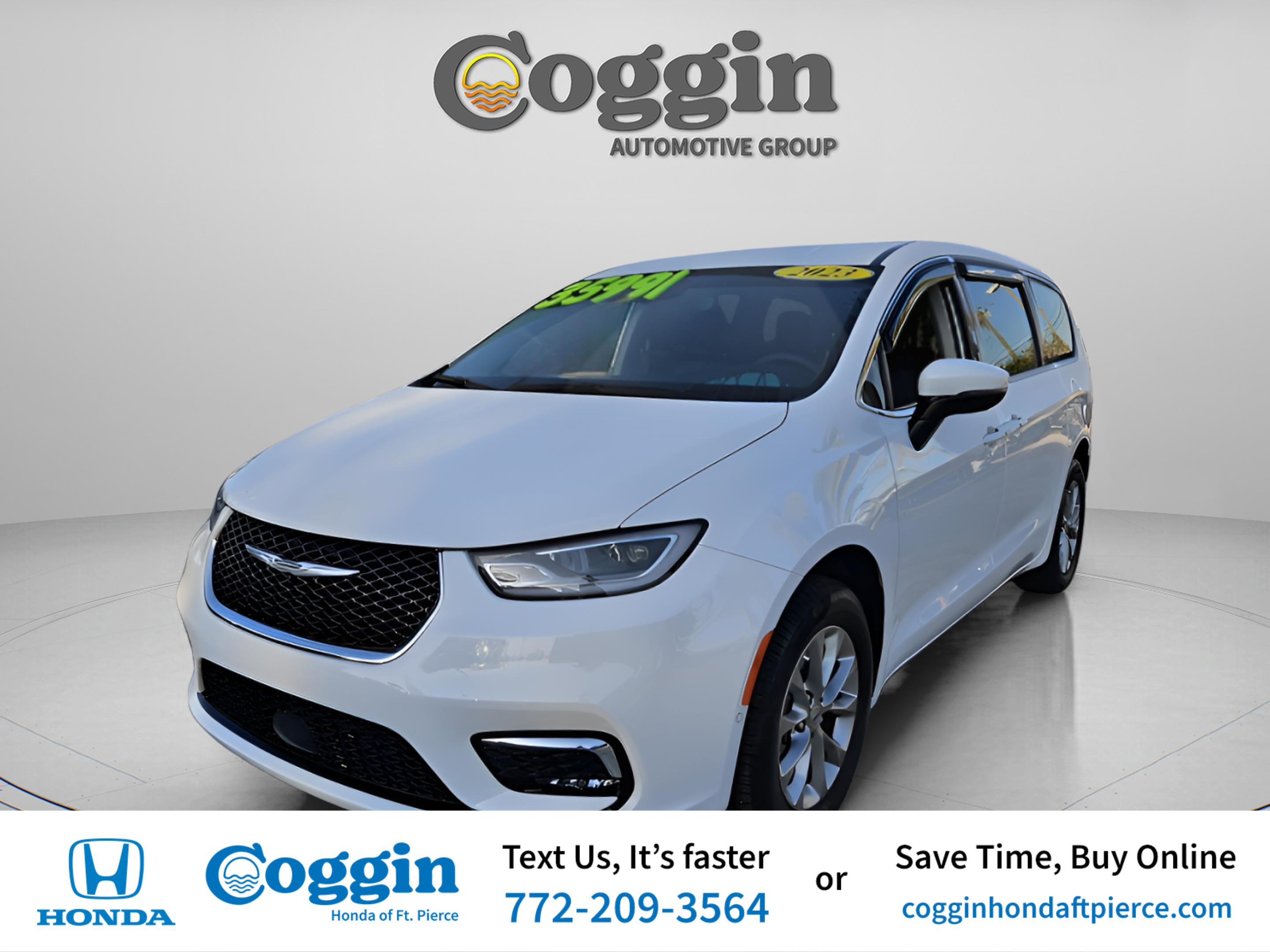 Used 2023 Chrysler Pacifica Touring-L image 1