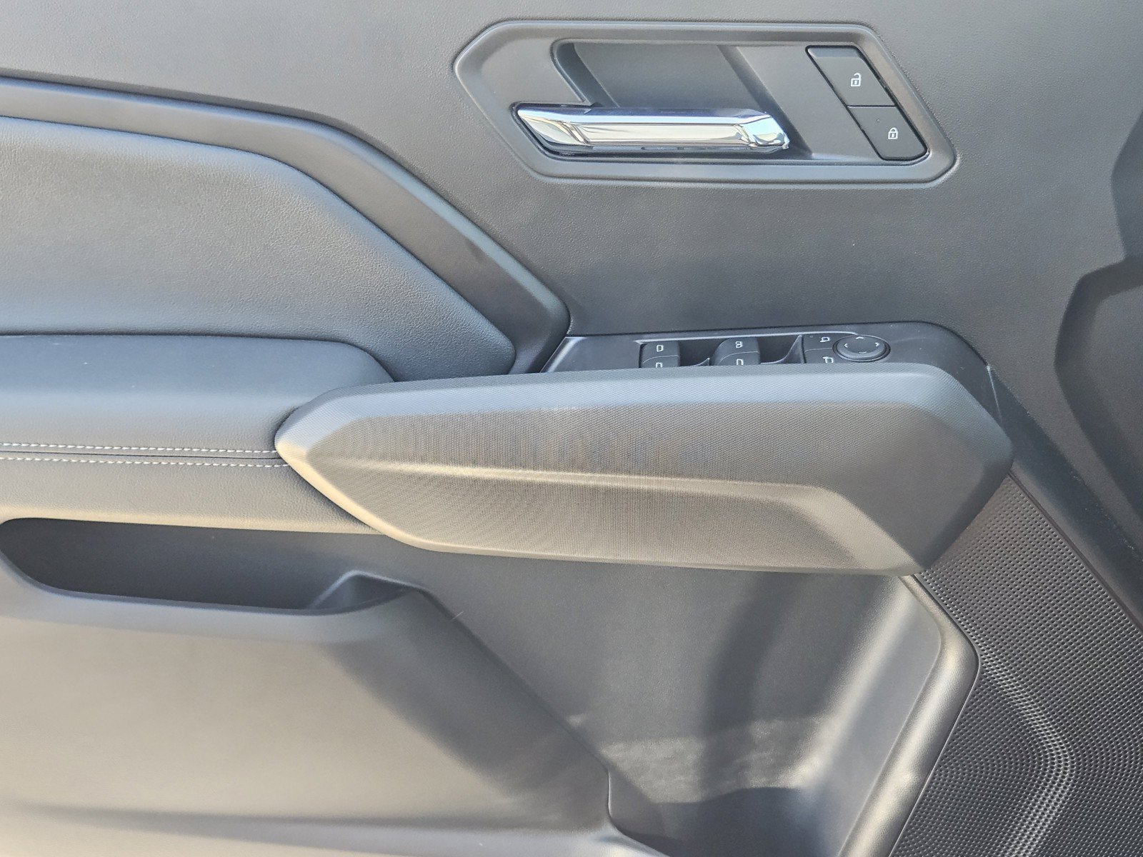 New 2026 GMC Canyon Elevation w/ Convenience Package RWD image 16
