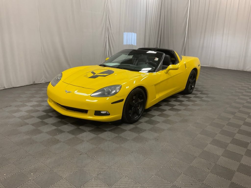 Used 2005 Chevrolet Corvette Coupe w/ Preferred Equipment Group RWD image 12