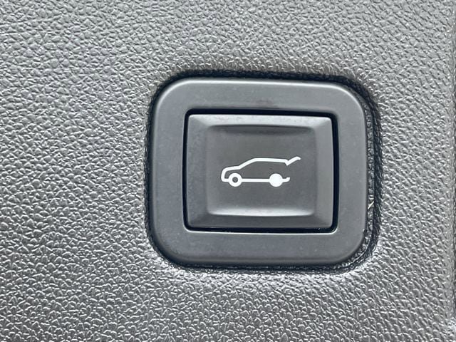 Used 2018 Chevrolet Equinox LT image 29
