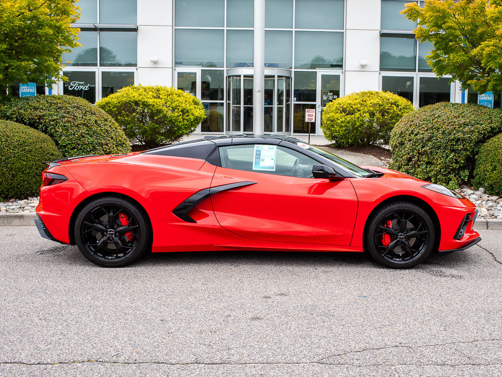 Used 2024 Chevrolet Corvette Stingray Premium Conv w/ Stealth Interior Trim Package RWD image 1
