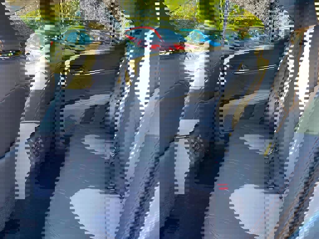 Used 2020 Toyota Camry XLE image 21