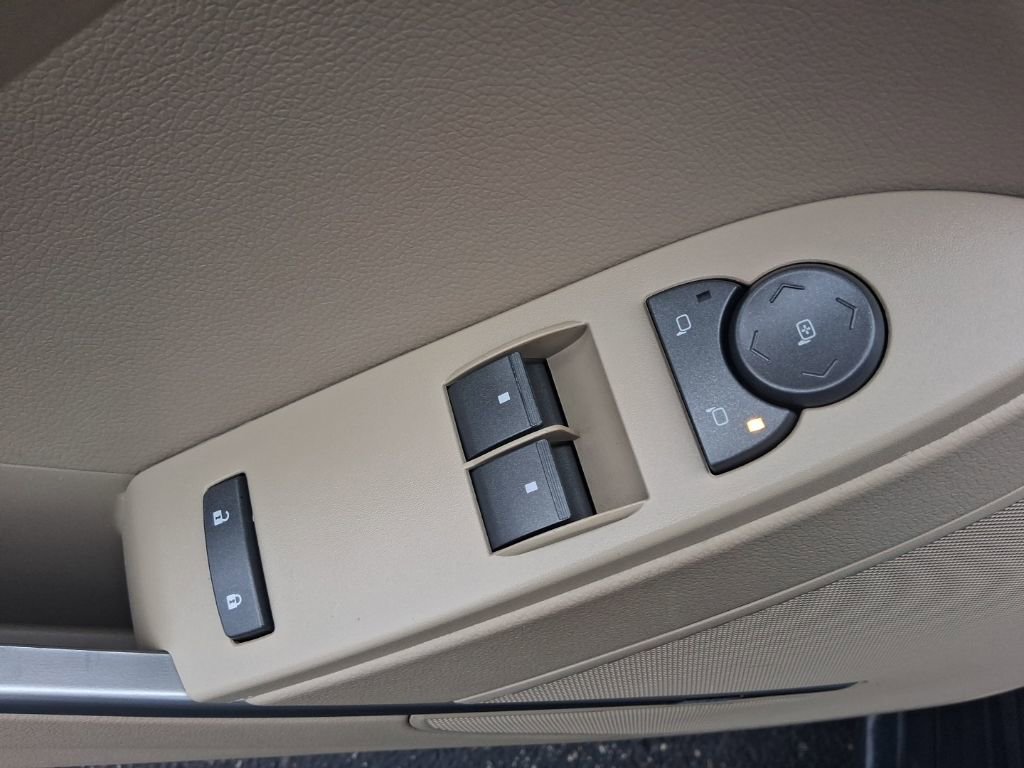 Used 2011 Cadillac CTS Premium image 15