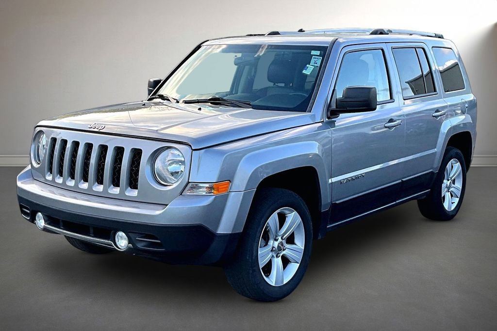 Used 2015 Jeep Patriot Limited w/ Sun/Sound Group AWD/4WD image 3