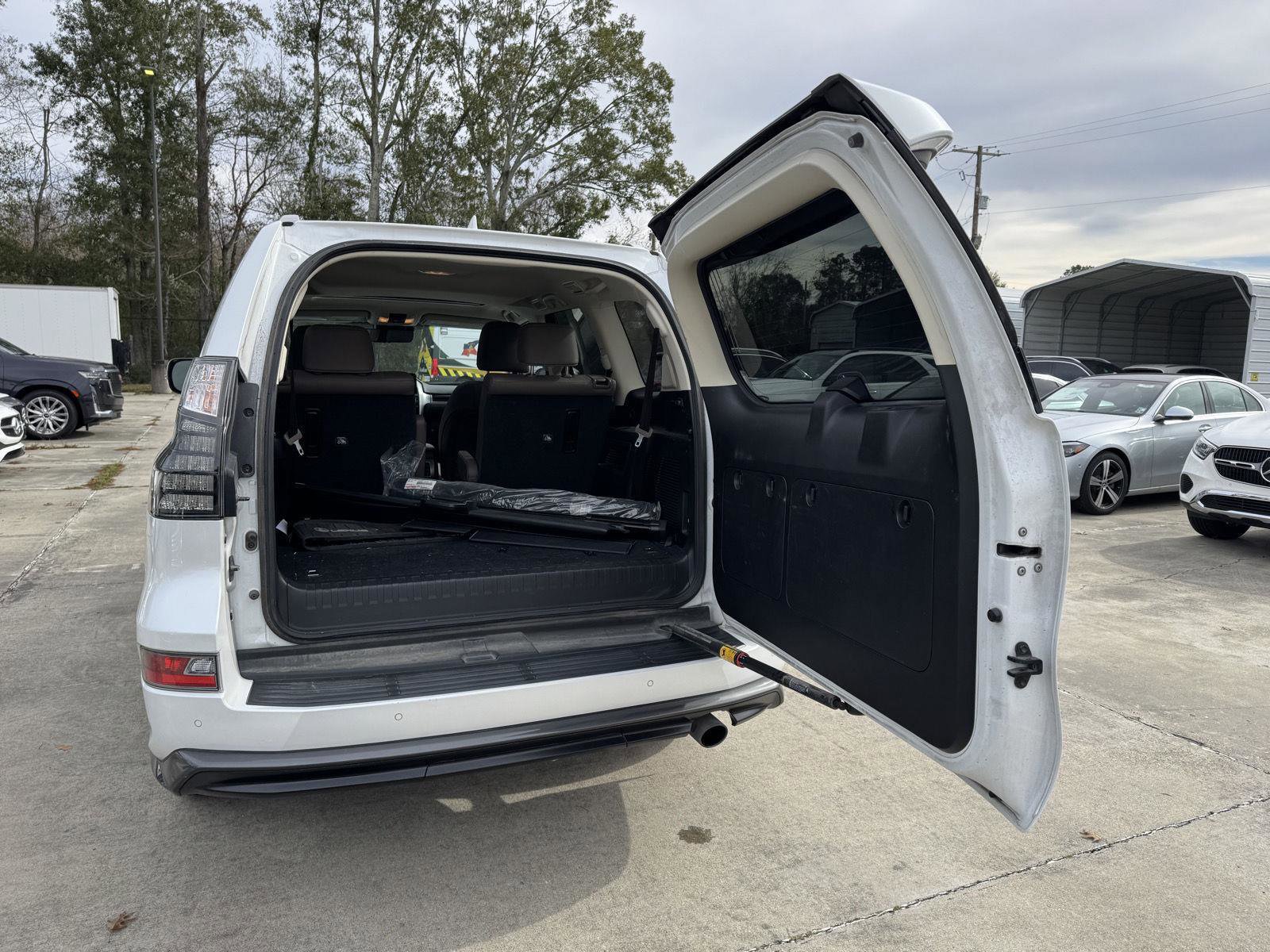 Used 2023 Lexus GX 460 Luxury image 22