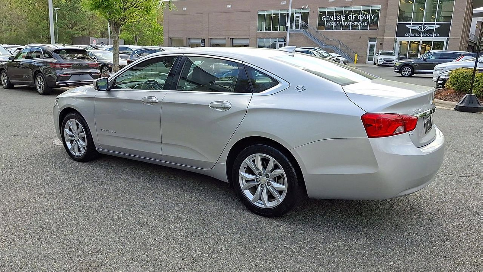 Used 2018 Chevrolet Impala LT image 6