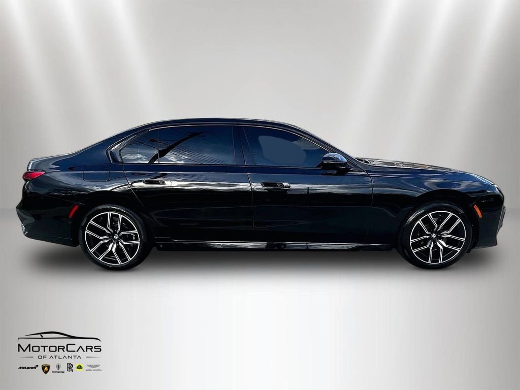 Used 2023 BMW 760i xDrive w/ Executive Package image 6