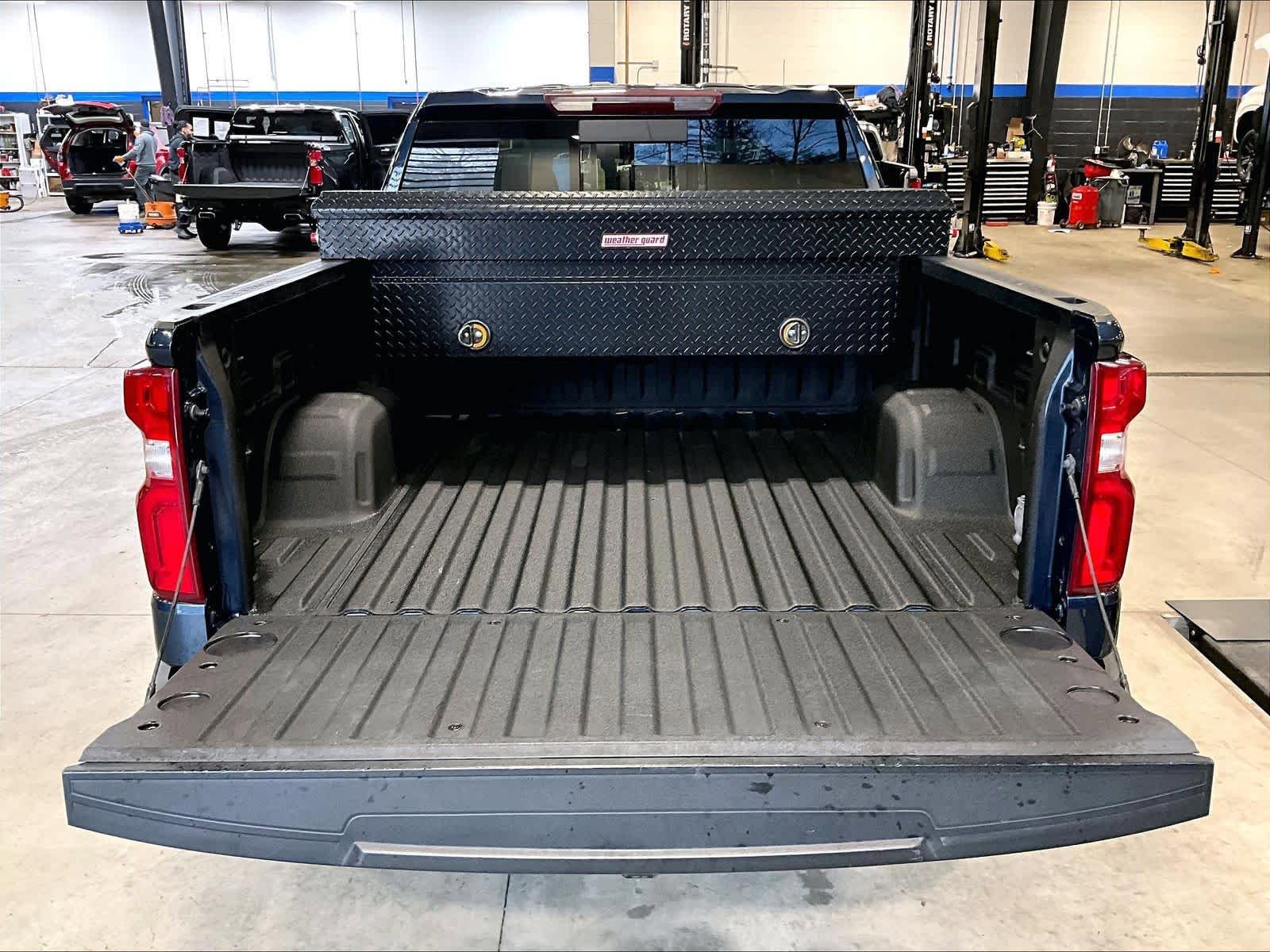 Used 2020 Chevrolet Silverado 1500 LT Trail Boss AWD/4WD image 32