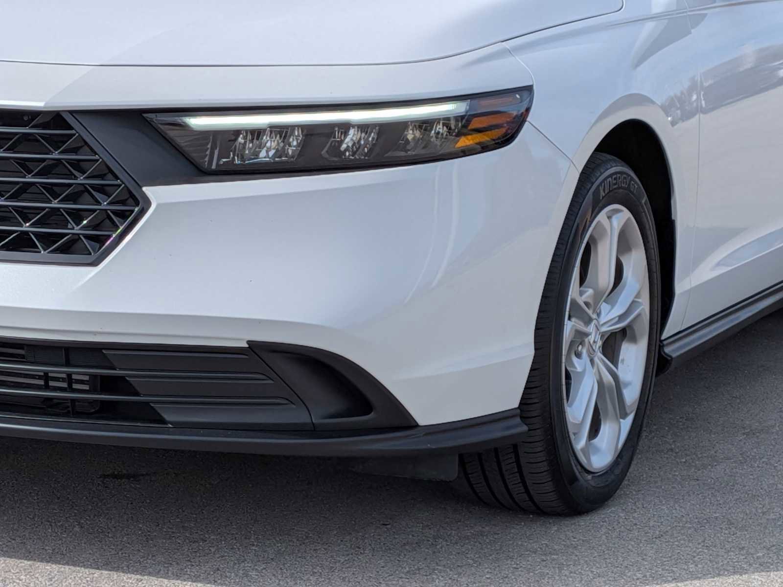 Certified 2023 Honda Accord LX image 10