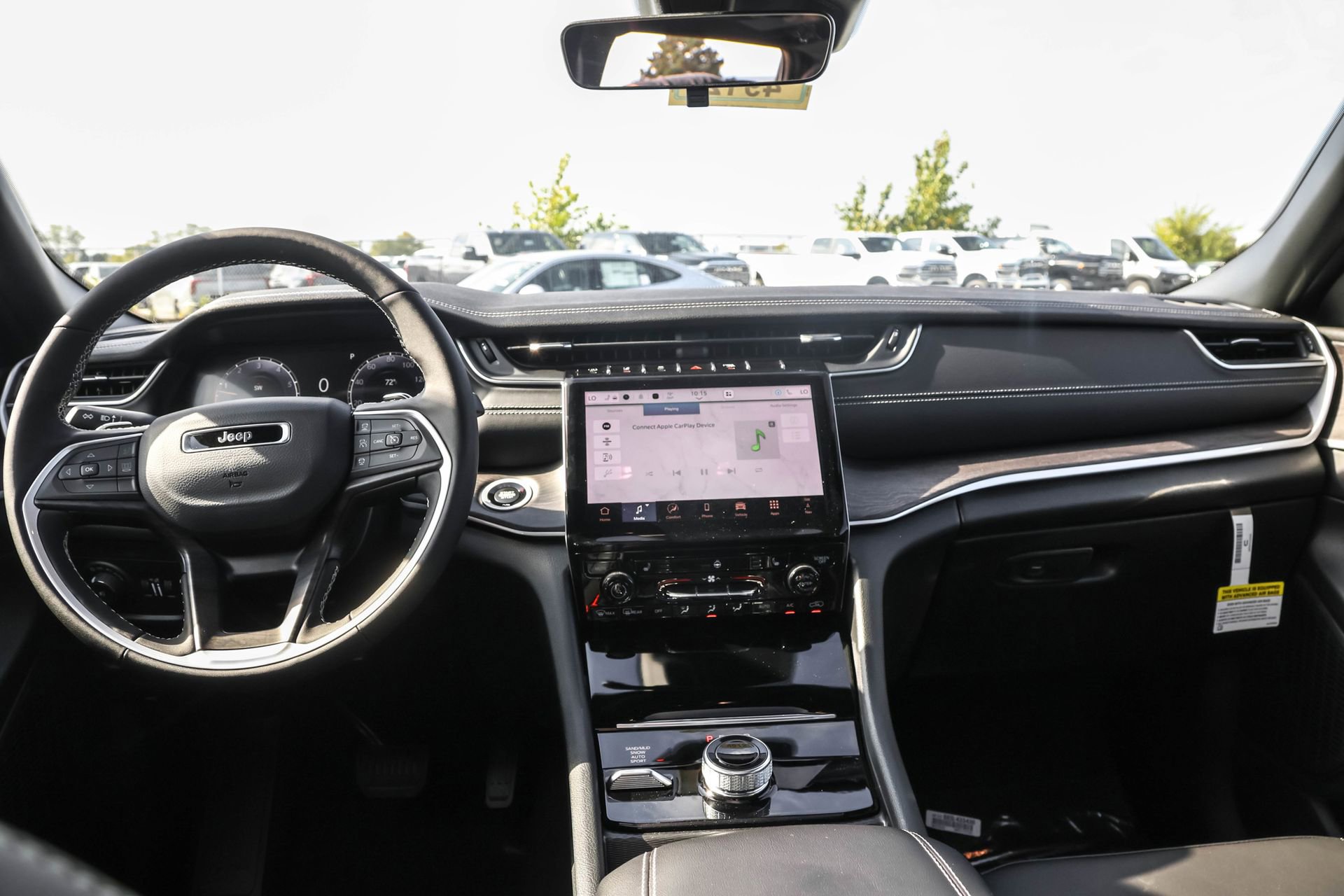 New 2025 Jeep Grand Cherokee L Limited w/ Black Appearance Package image 10