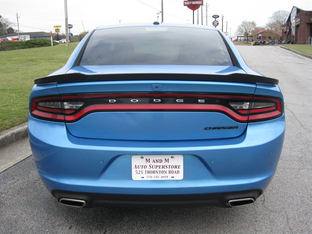 Used 2019 Dodge Charger SXT w/ Plus Group image 6