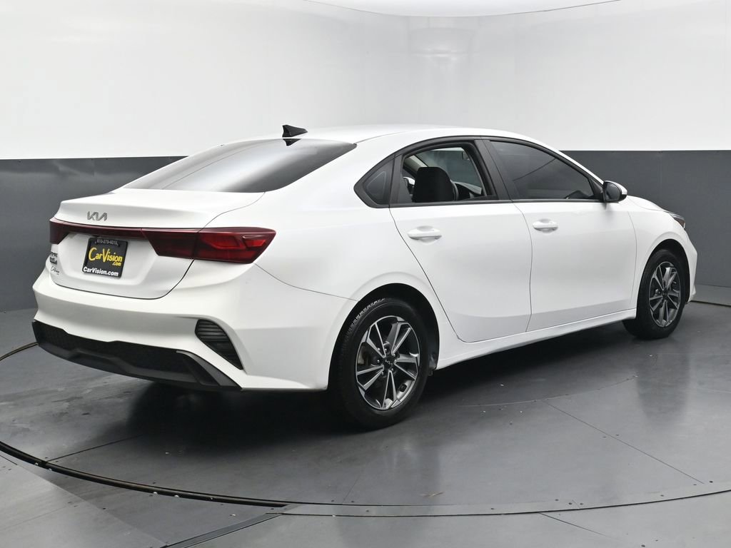 Used 2022 Kia Forte LXS image 5