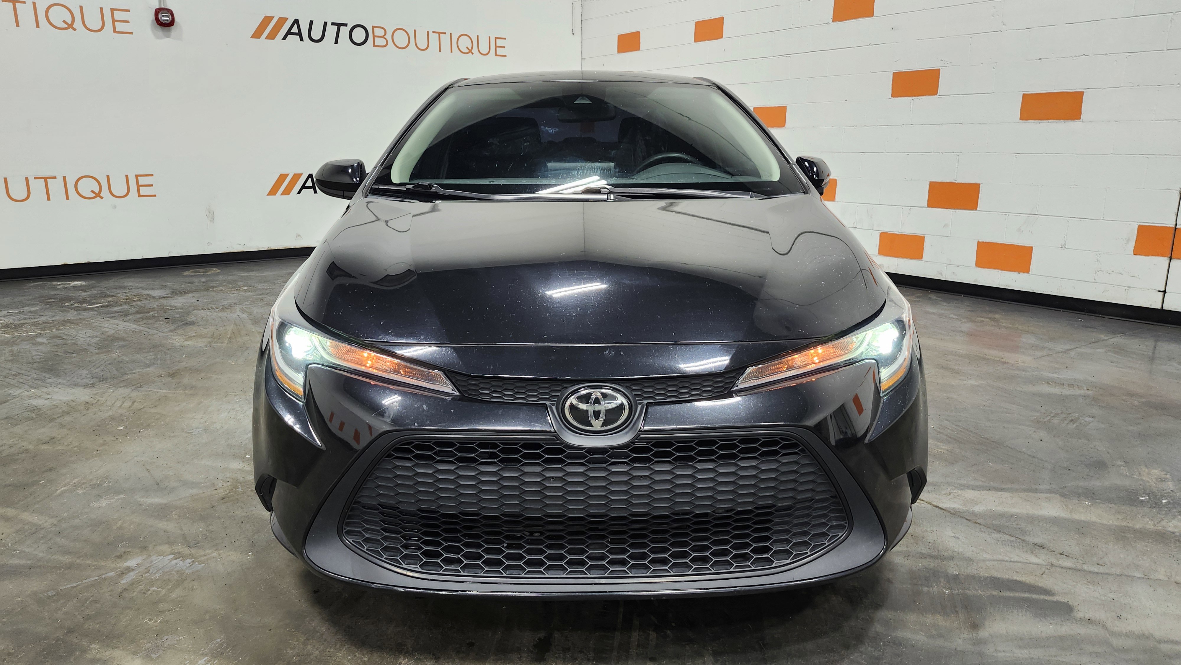 Used 2022 Toyota Corolla LE image 10