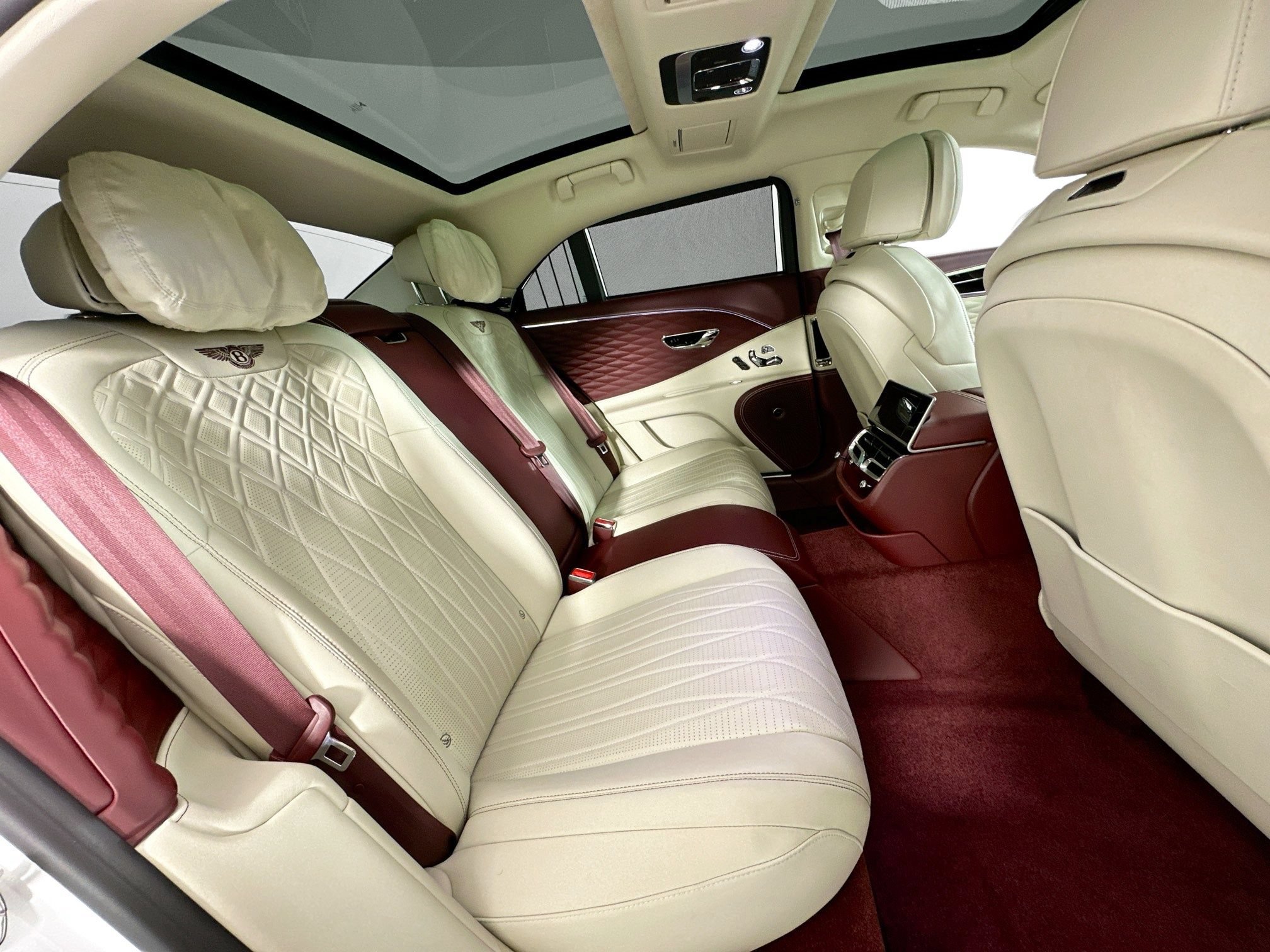 Certified 2022 Bentley Flying Spur W12 AWD/4WD image 27