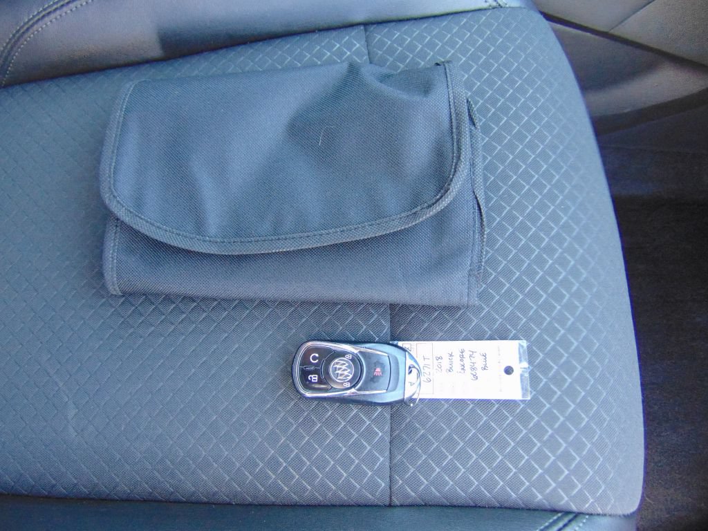 Used 2018 Buick Encore Preferred AWD/4WD image 10