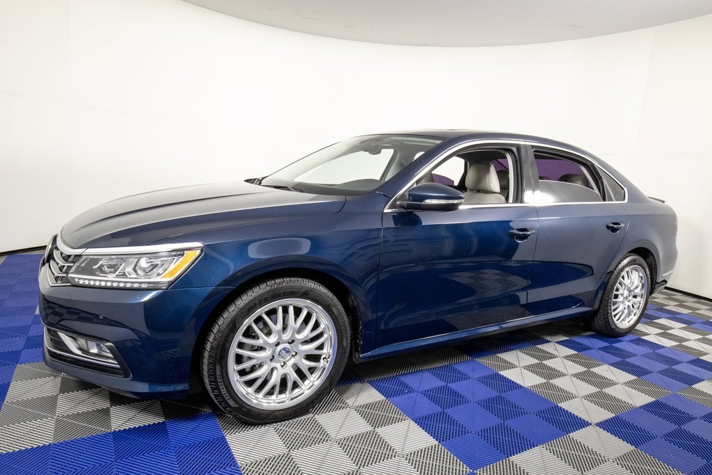 Used 2018 Volkswagen Passat 2.0T SE