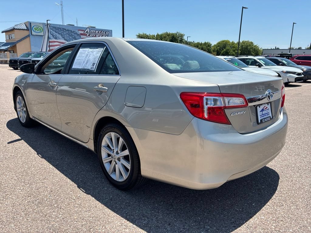 Used 2013 Toyota Camry XLE FWD image 3