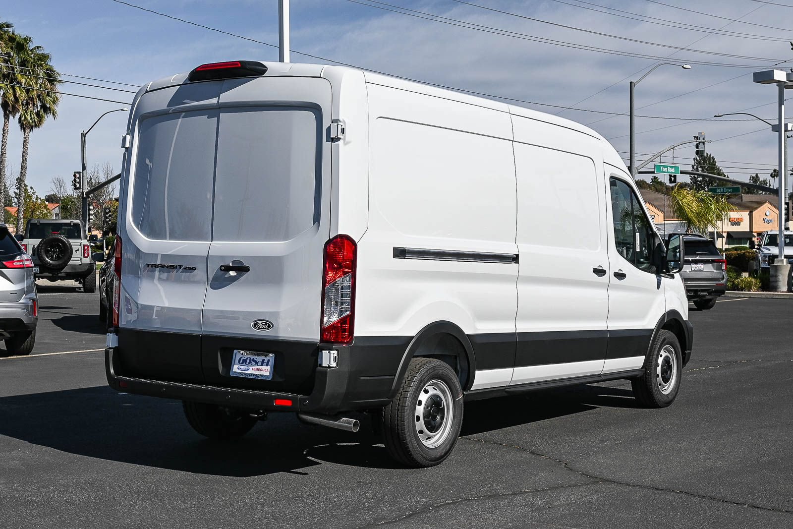 New 2026 Ford Transit 250 148 Medium Roof w/ Load Area Protection Package RWD image 4