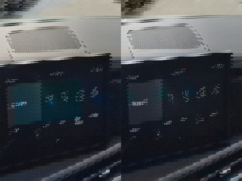 New 2026 Hyundai Santa Fe SE image 29