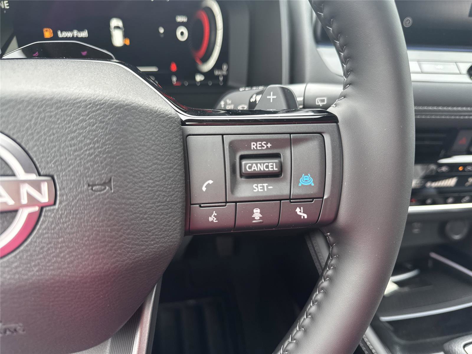New 2026 Nissan Rogue Platinum w/ Tech Package AWD/4WD image 22