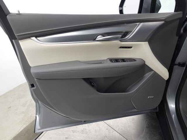 New 2026 Cadillac XT5 Premium Luxury AWD/4WD image 10