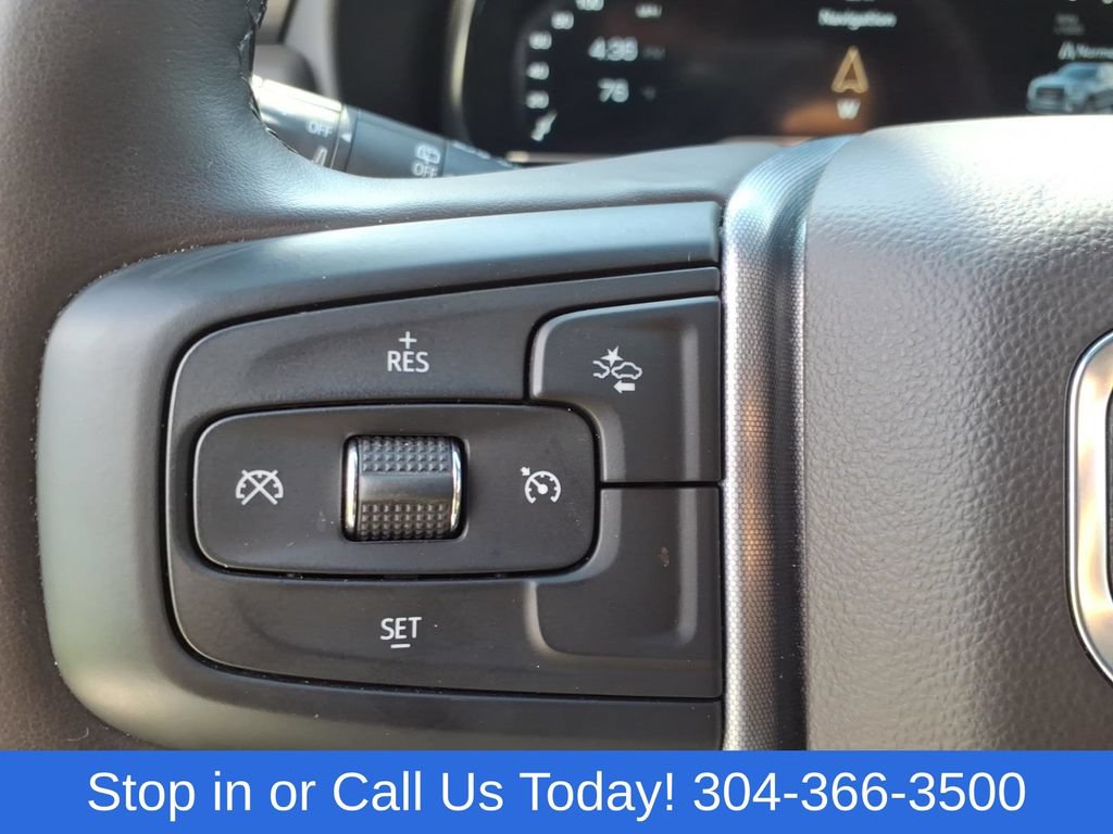 Used 2024 GMC Yukon SLT AWD/4WD image 22