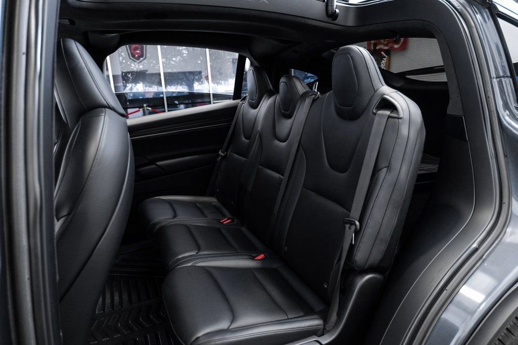 Used 2022 Tesla Model X image 41