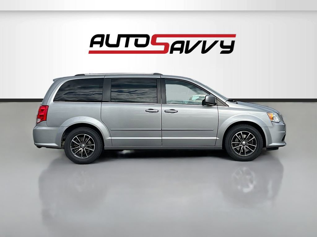 Used 2017 Dodge Grand Caravan SXT FWD image 8