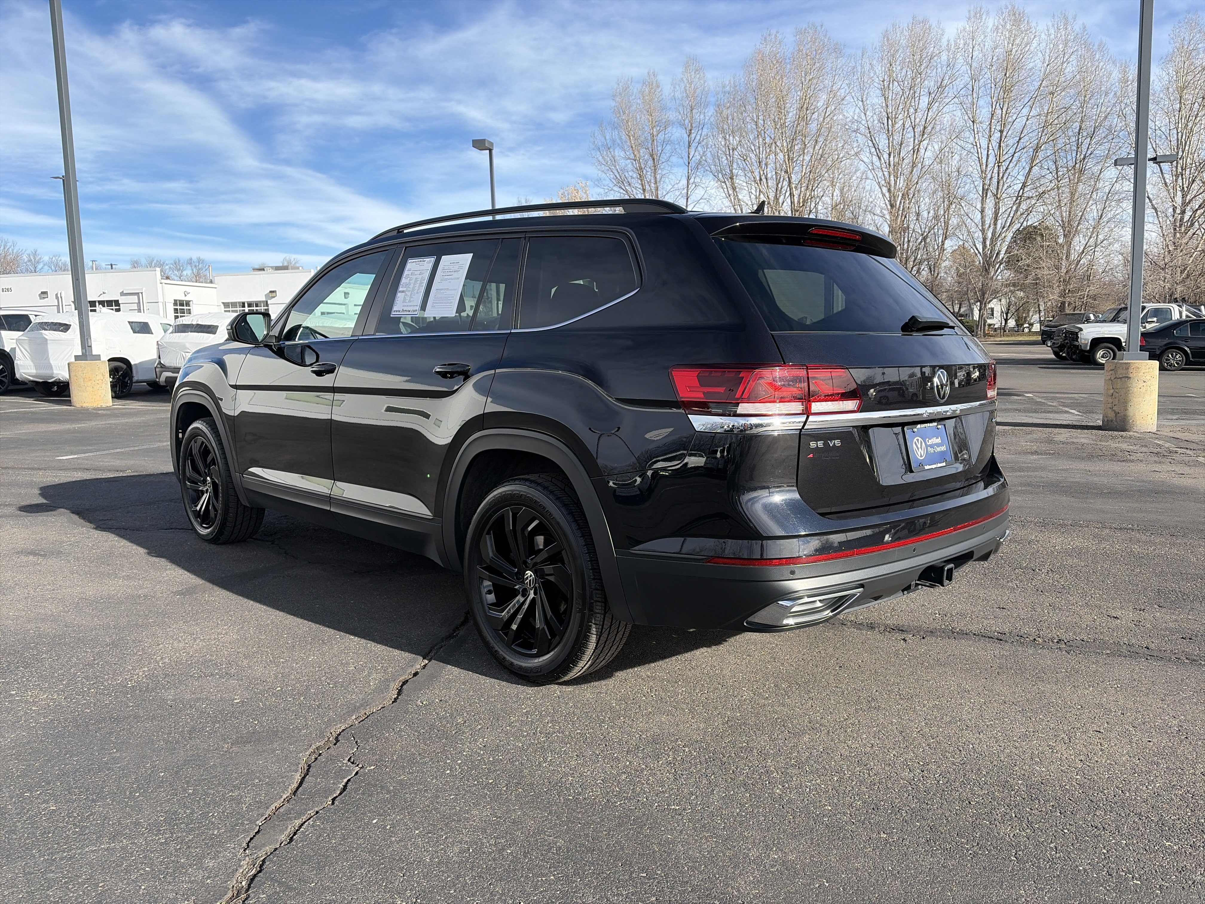 Used 2023 Volkswagen Atlas SE w/ Panoramic Sunroof Package image 7