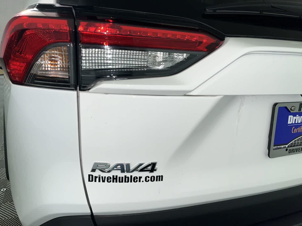 Used 2025 Toyota RAV4 XLE FWD image 11