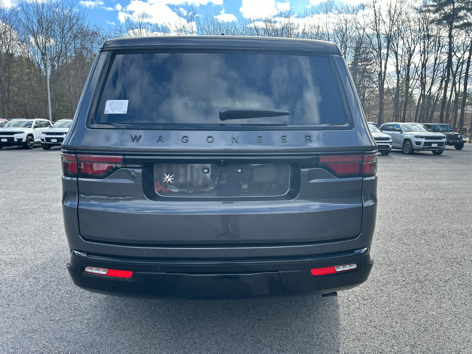 New 2025 Jeep Wagoneer L Series II w/ Premium Group I image 11