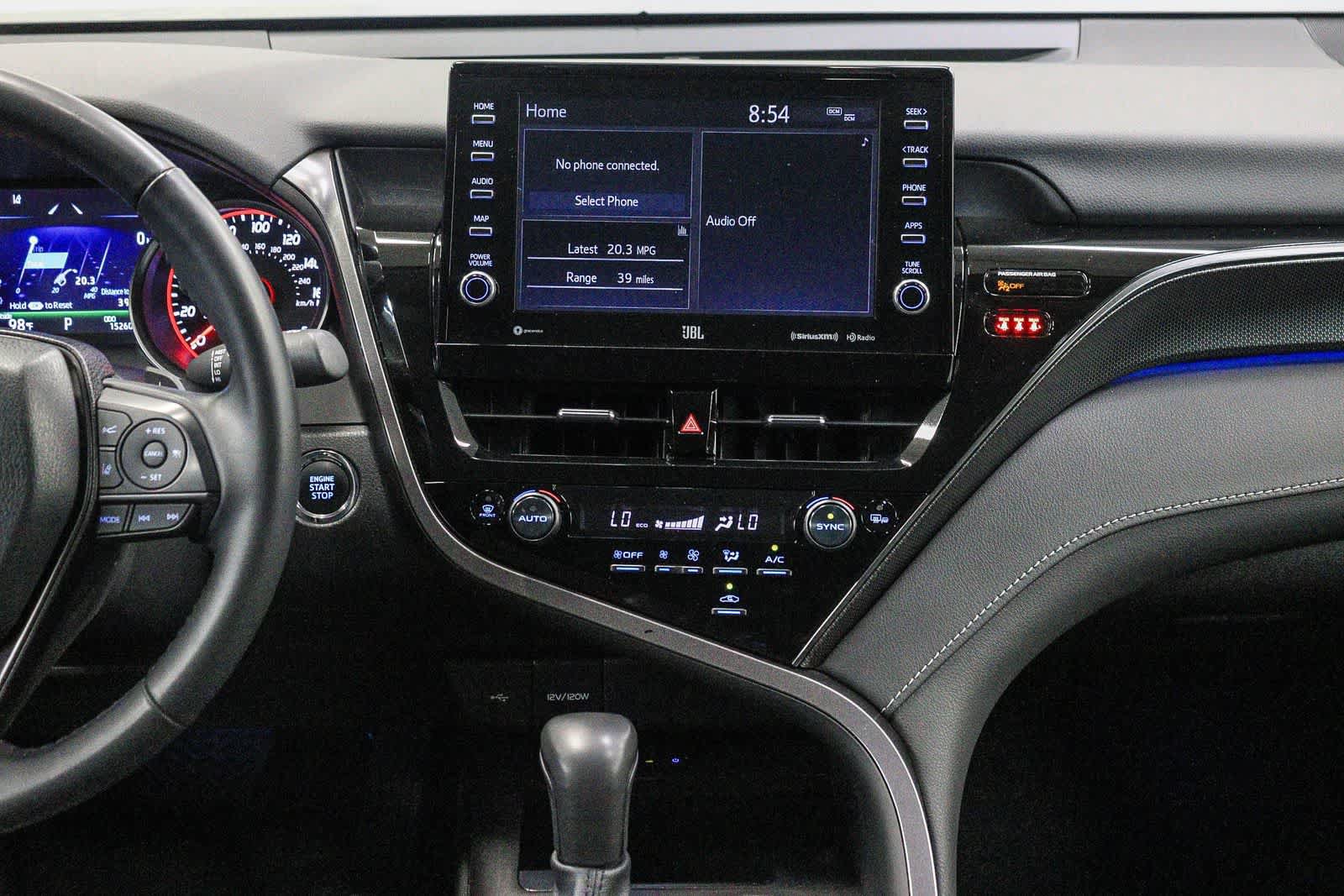 Used 2024 Toyota Camry XSE FWD image 14